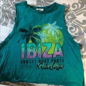 graphic muscle t shirt